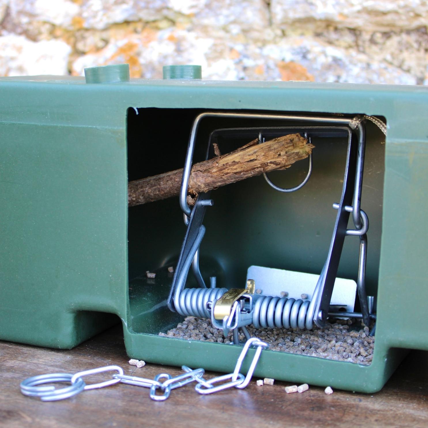 Quill Vermin Trap Box & MK4 Fenn Spring Trap